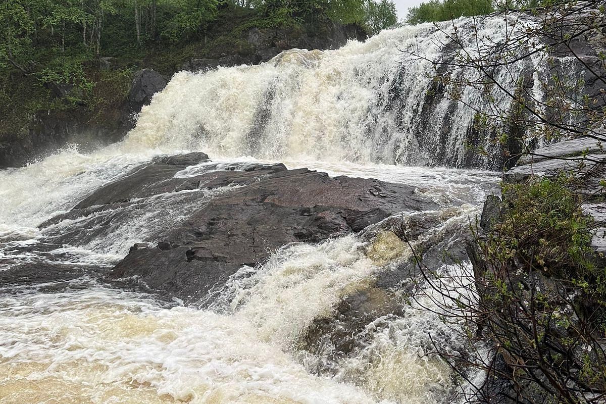 Водопады Кольского