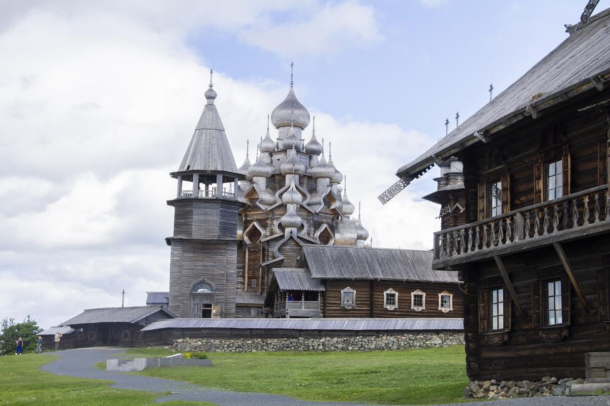Экскурсия на остров Кижи через Заонежье