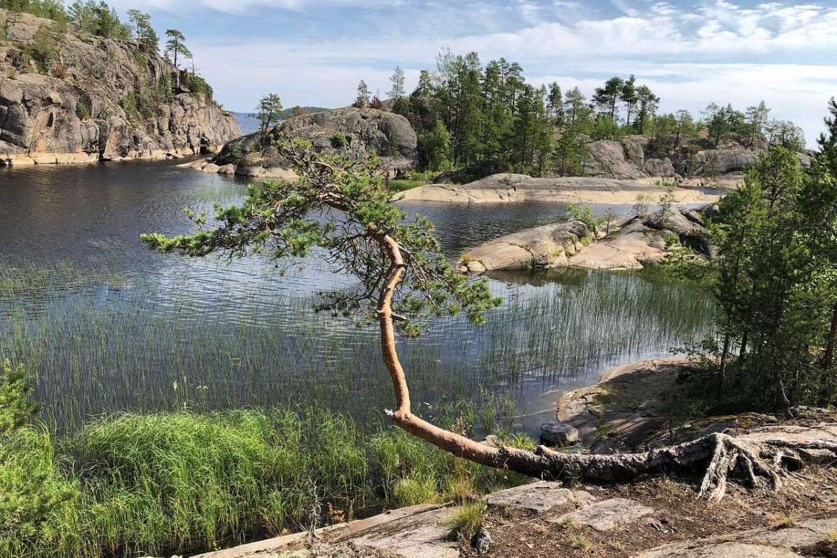 Жемчужина Приладожья: Ладожские шхеры, Сортавала, водопад Белые Мосты (Юканкоски)