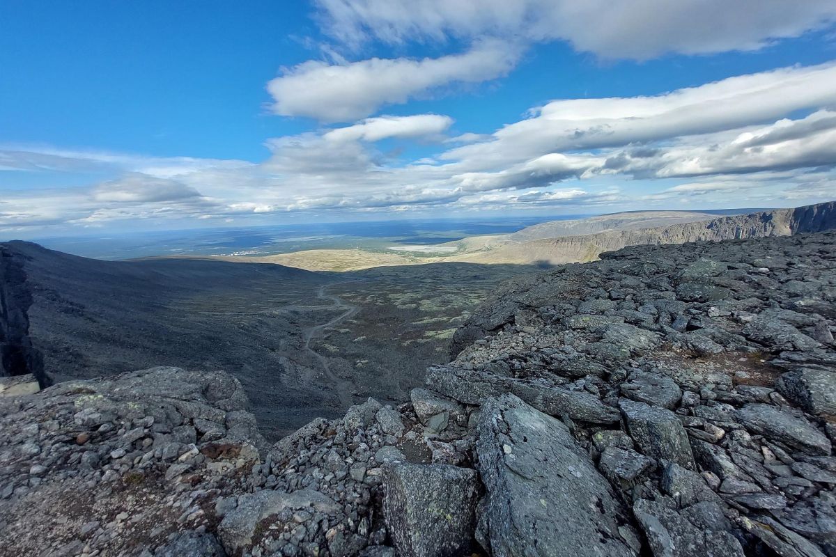 По волнам Арктики (пешая прогулка)