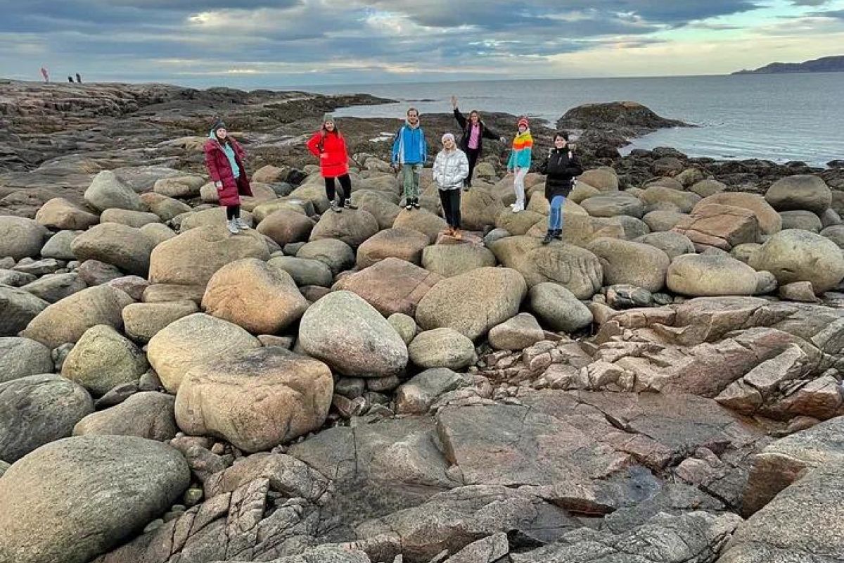 Териберка: морская прогулка в поиске китов