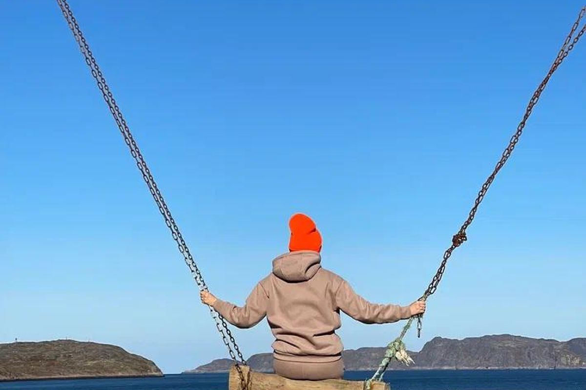 Териберка: морская прогулка в поиске китов