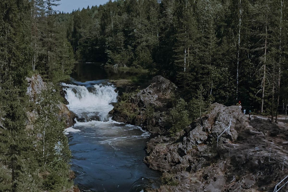 На джипах к острову Кижи и вулкану Гирвас