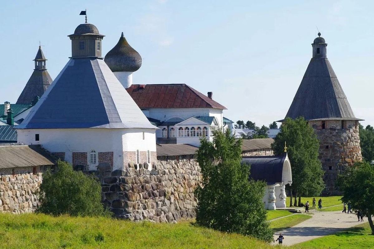 «ГРАНД-ТУР ПО КАРЕЛИИ+ Соловки 2 дня» 2026