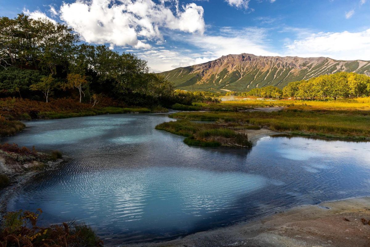 Вдыхай лето. Летний тур на Камчатку с PEAK 3'456