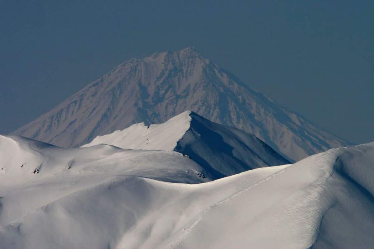 Вся мощь вулканов. Снегоходный тур повышенной комфортности.