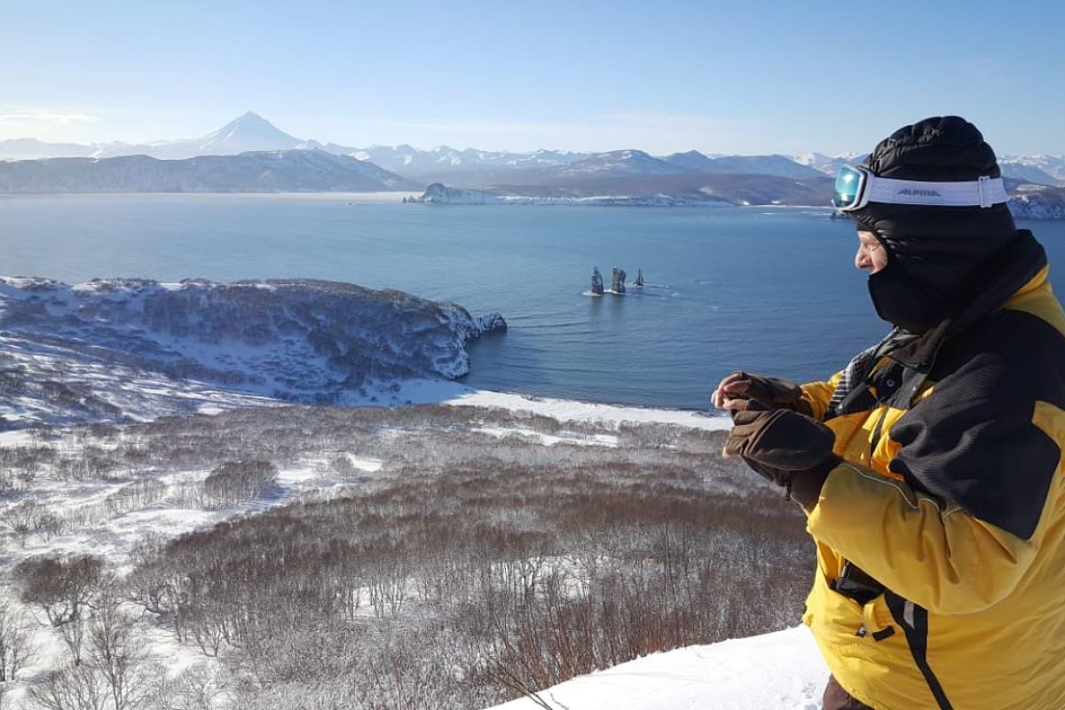 Вся мощь вулканов. Снегоходный тур повышенной комфортности.
