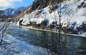 Путешествие на снегоходах к памятнику Природы Аквариум