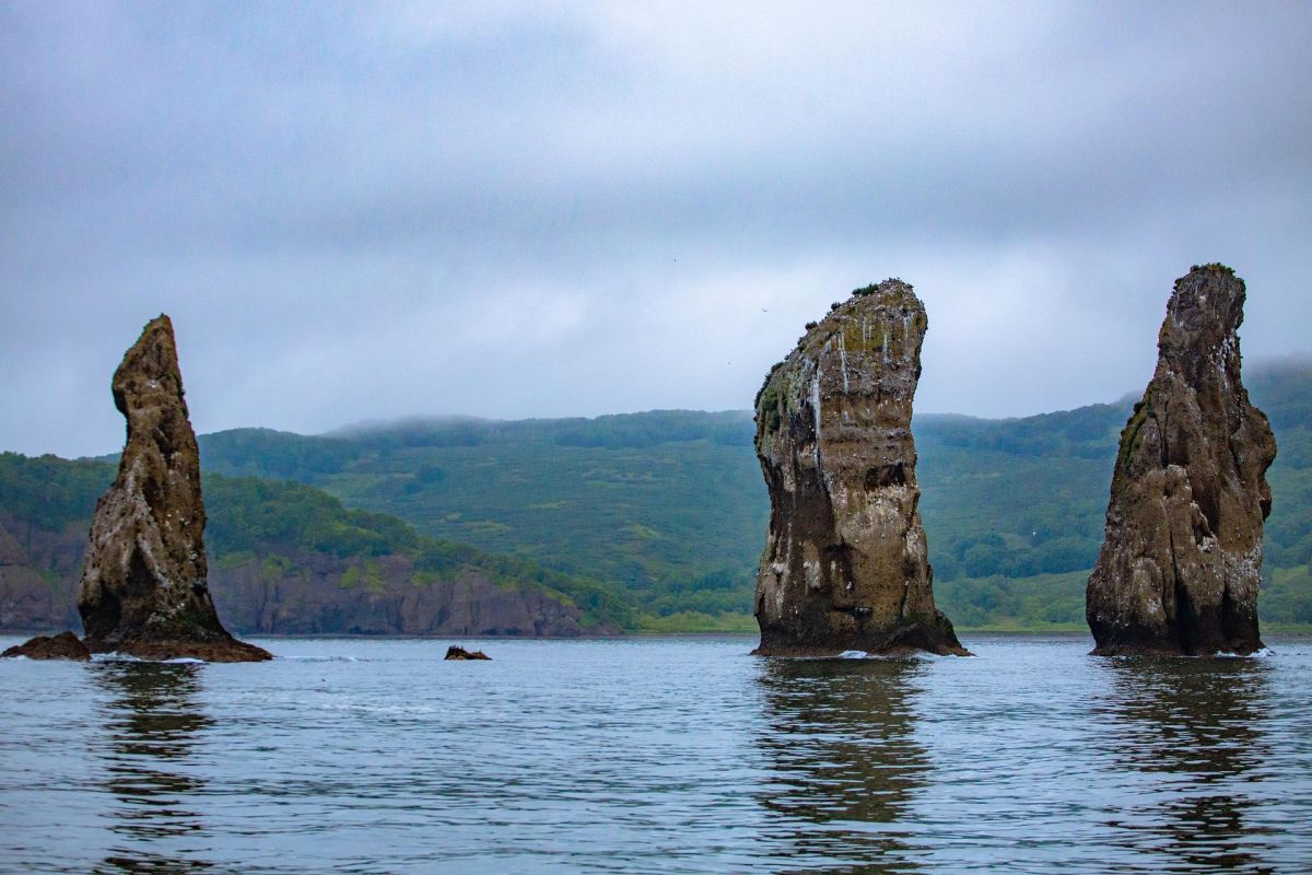 Морская прогулка к бухте Русской