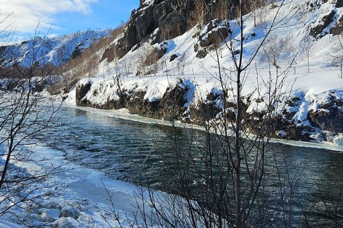 Путешествие на снегоходах к памятнику Природы Аквариум