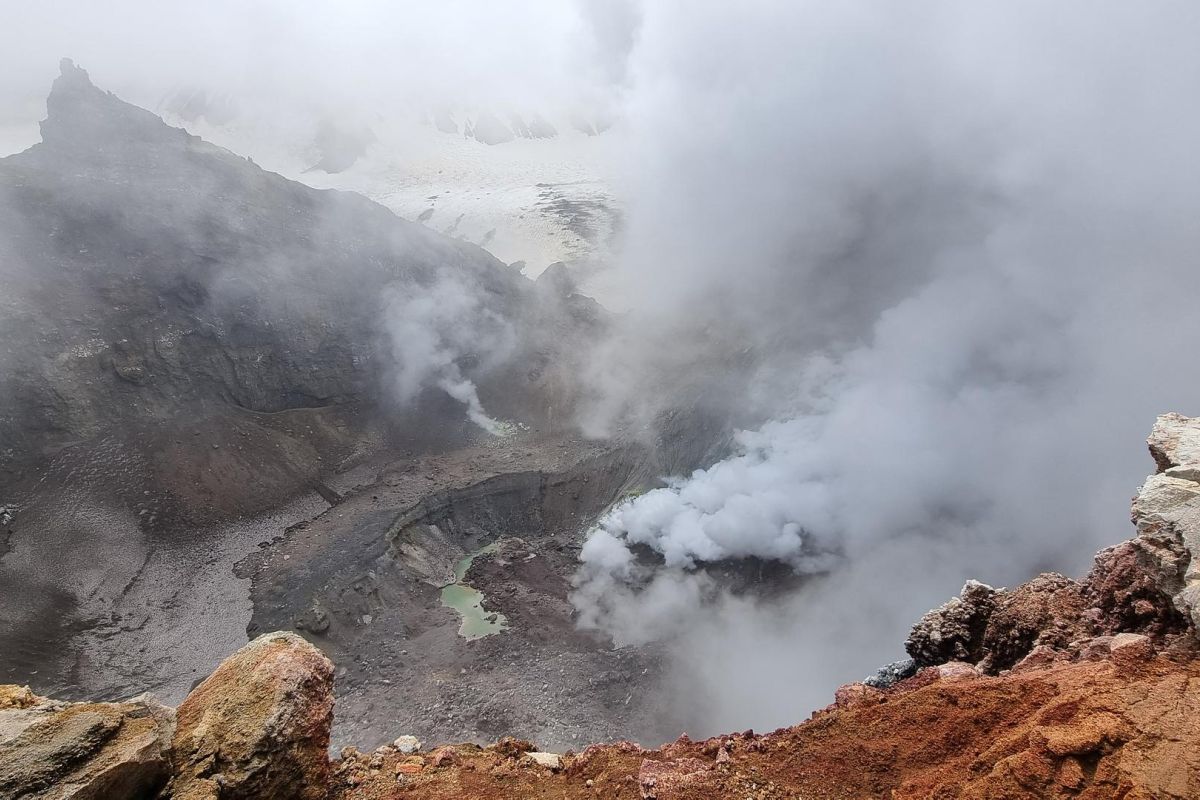 Восхождение на вулкан Мутновский