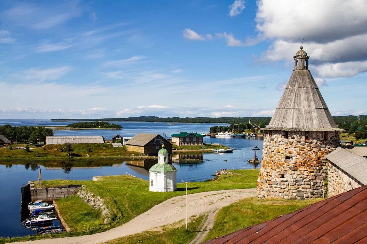 «ГРАНД-ТУР ПО КАРЕЛИИ + Соловки 3 дня» 2026