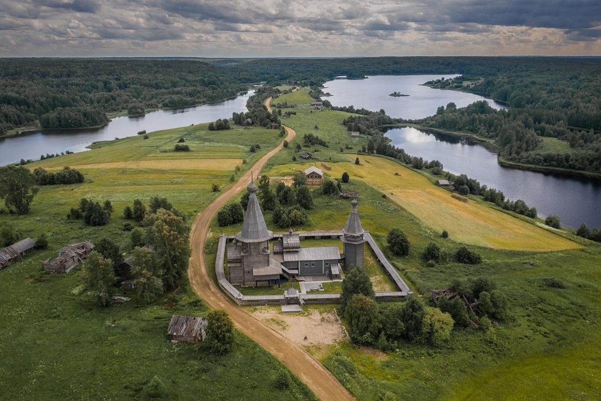 В край былинный, сказочный