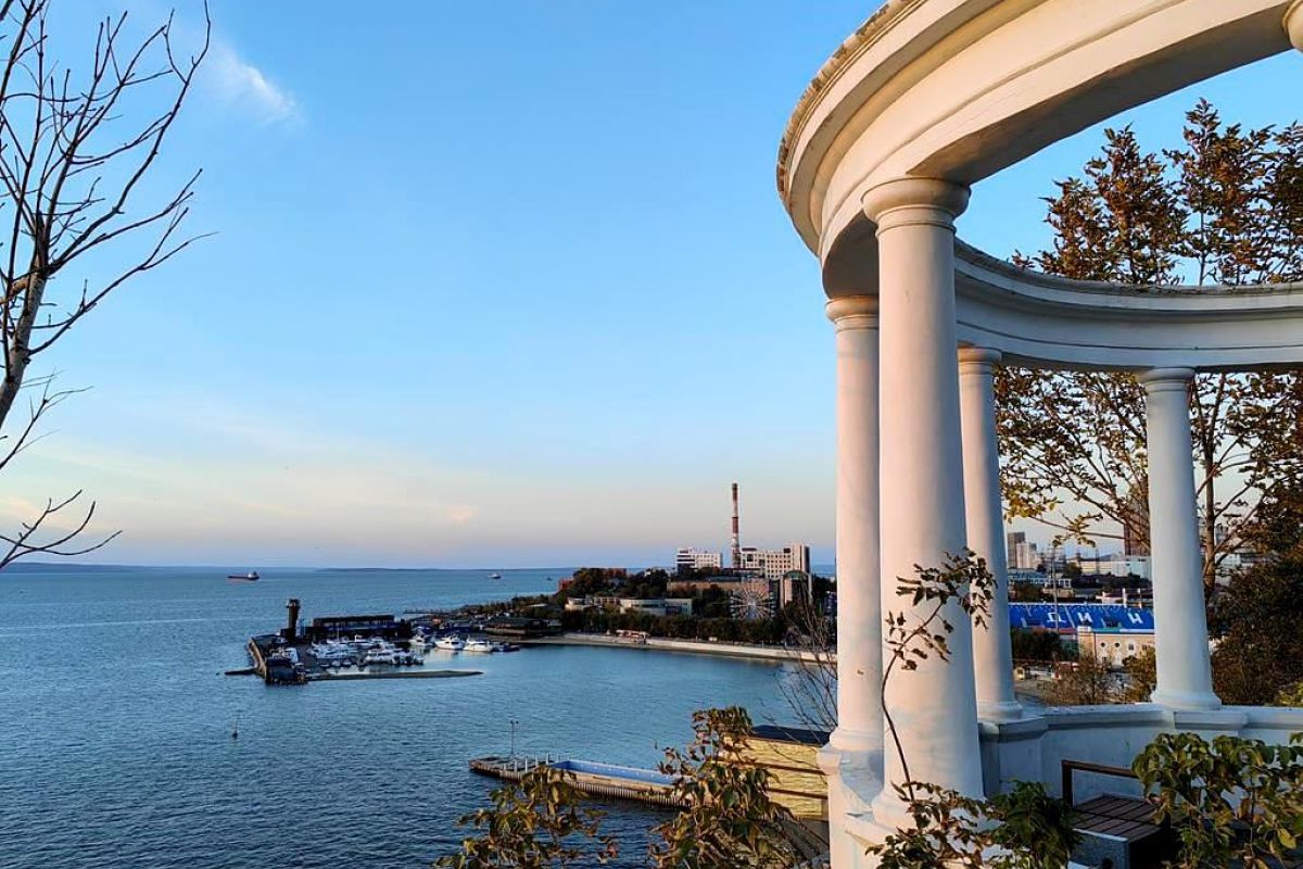 Тур "Четыре истории"