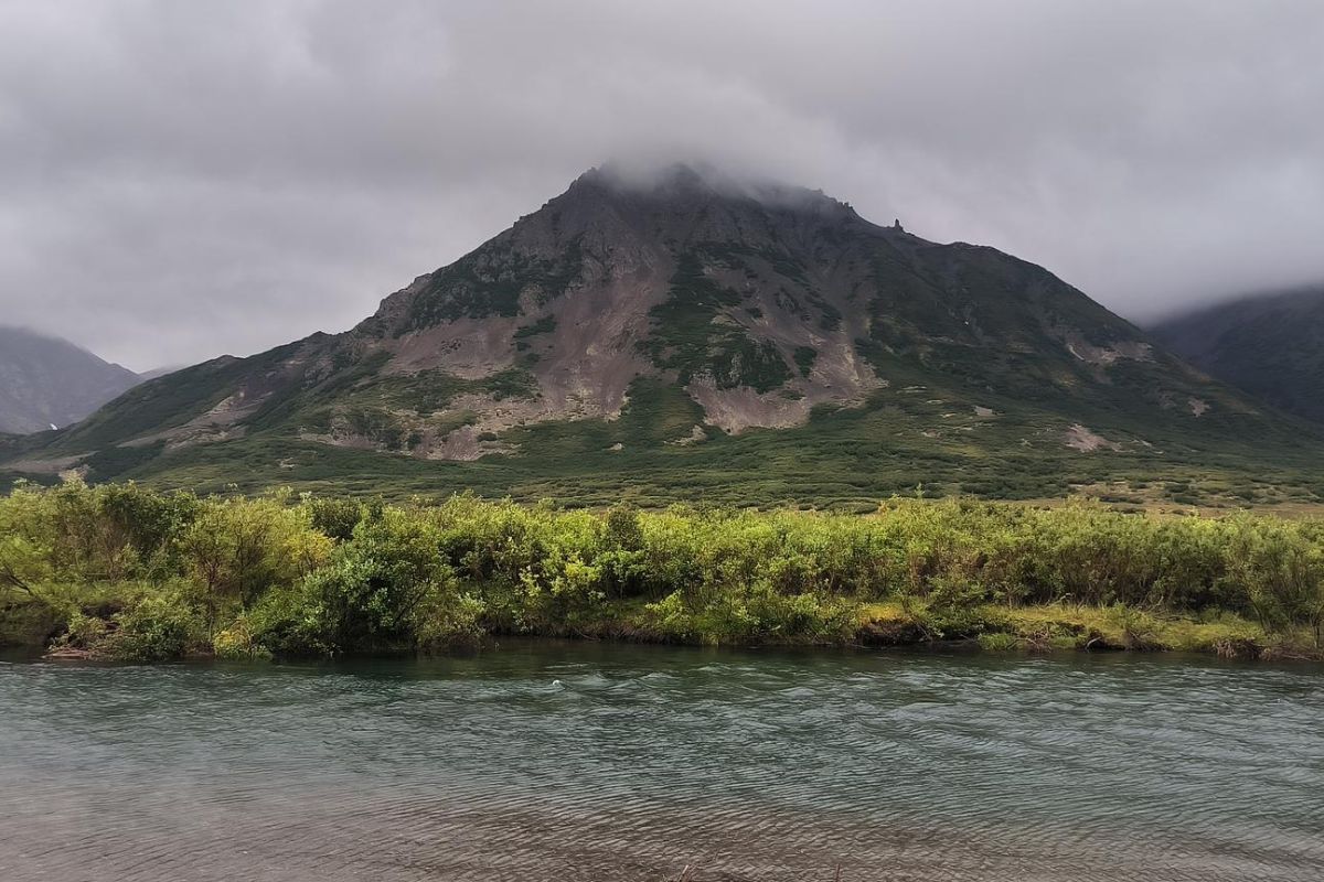 Горы, тундра, море – «три Чукотки» в одном маршруте (заброска вертолётом МИ-8)