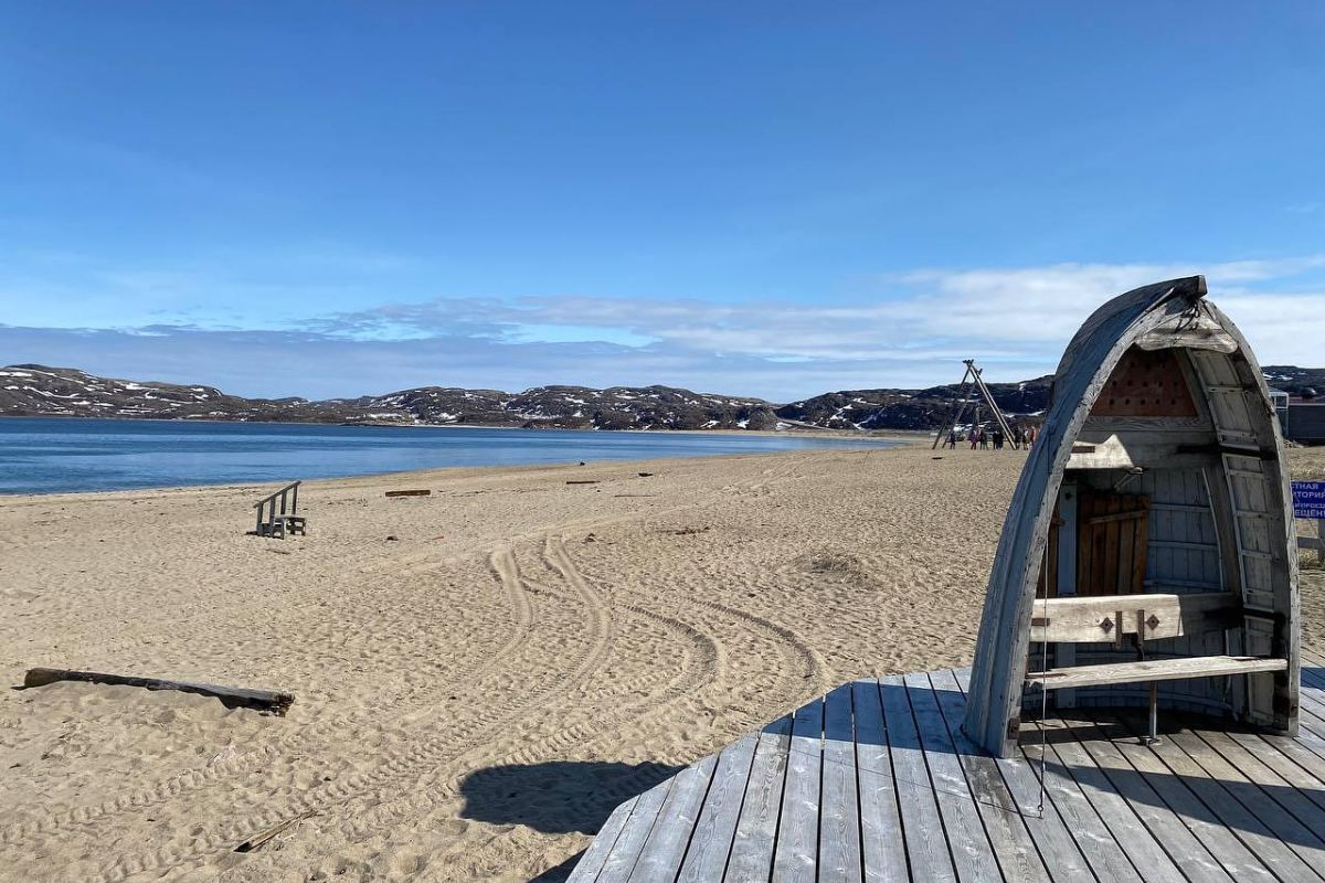 Териберка с китами