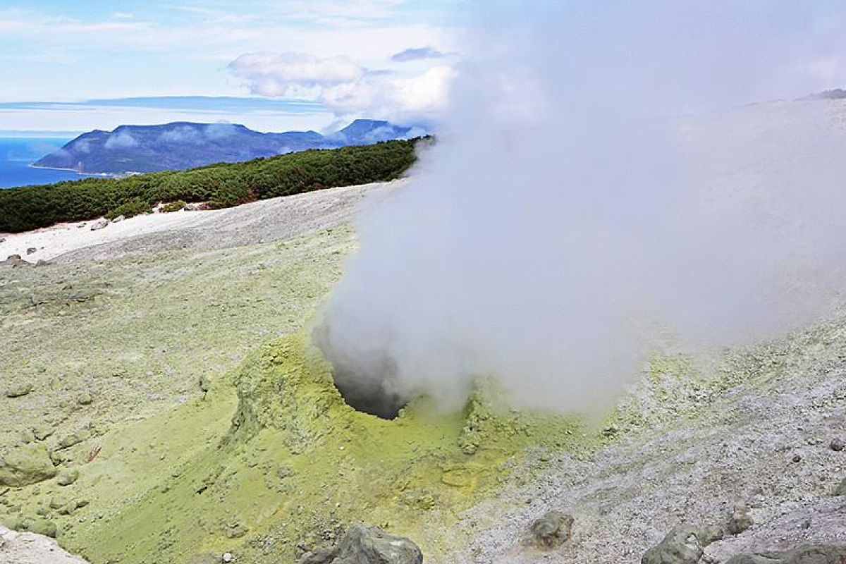 Вулкан Головнина
