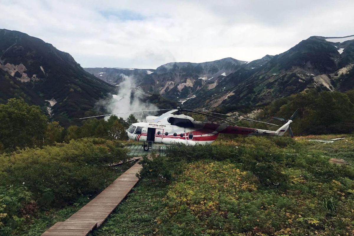 В Долину Гейзеров и Налычевские источники на вертолете