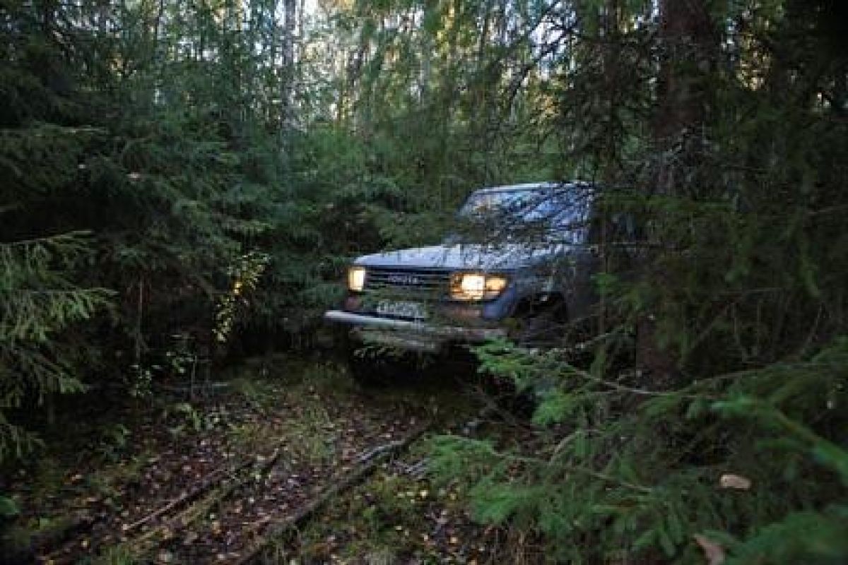 Джип-тур «Мистическая гора Воттоваара – озеро Пизанец»