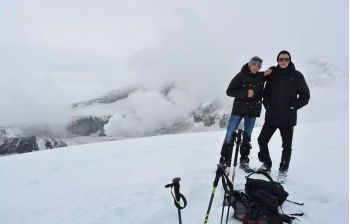 Вулкан Мутновский, путешествие на снегоходах в кратер действующего вулкана, 1 день