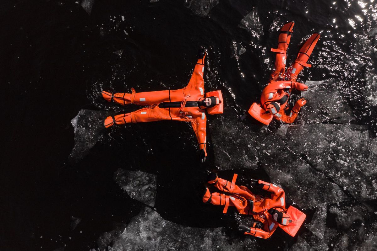 Снежный май