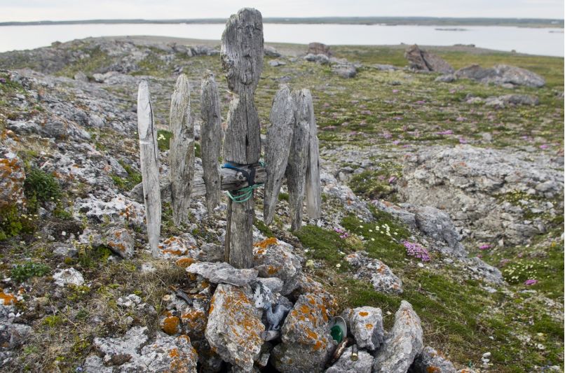 идолы на острове вайгач