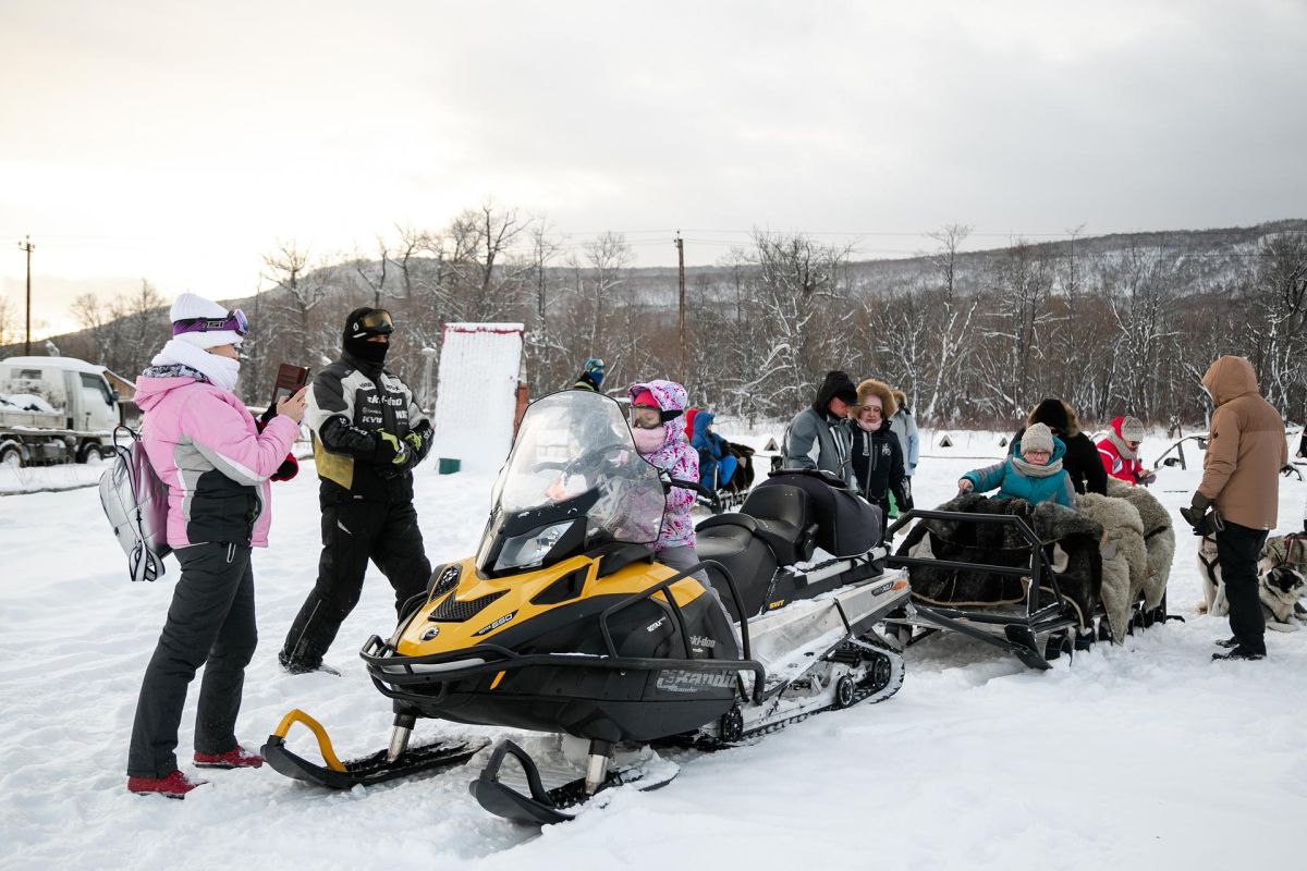 Катание на собачьих упряжках + Этническая экскурсия