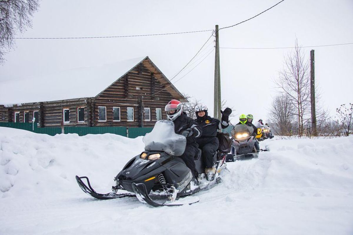 Кижские узоры. Снегоходный тур на Кижи.