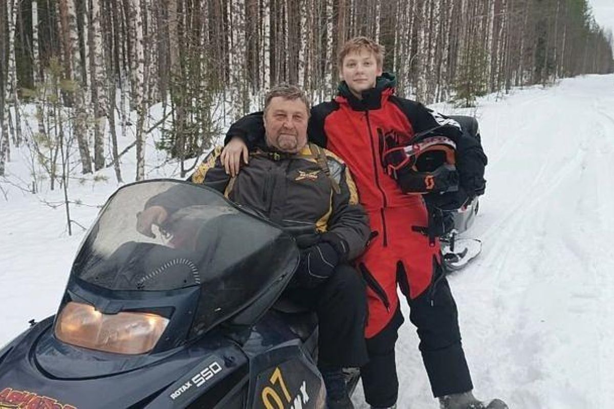 Снегоходный вираж в Карелии