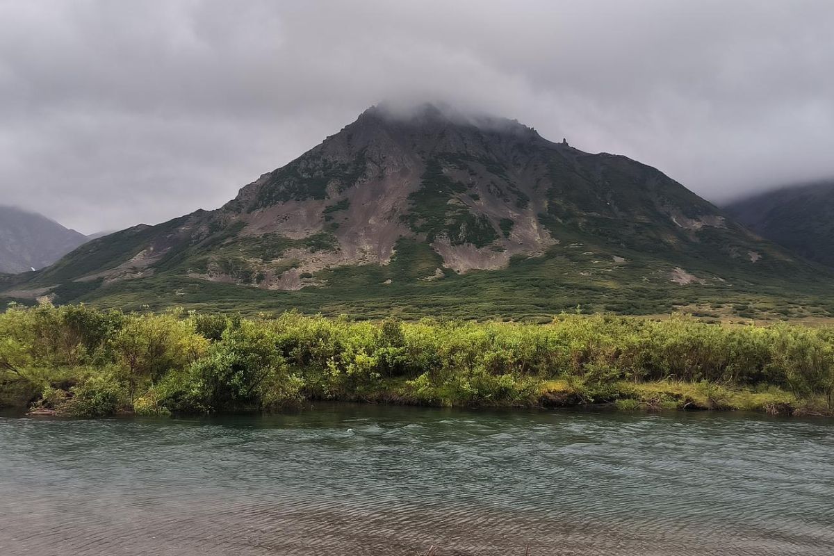 Горы, тундра, море – «три Чукотки» в одном маршруте (заброска вертолётом МИ-8)